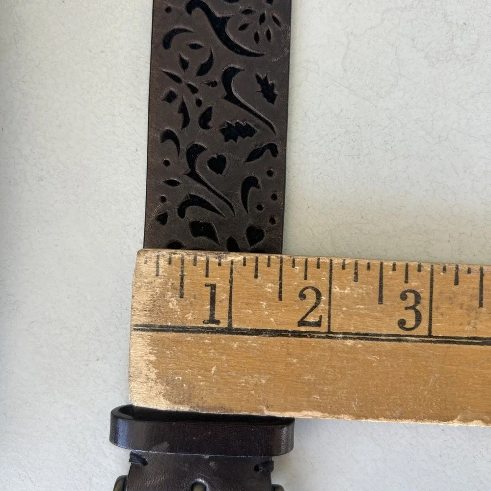 Vtg Fossil Leather Belt Laser Cut Small 30-33 Brown Western Boho Chunky